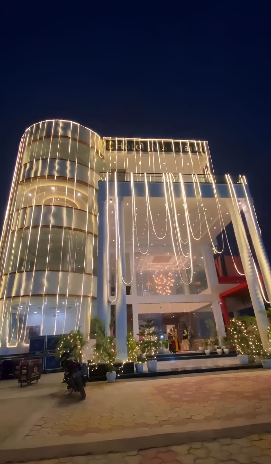 JMS Grand Hotel 
